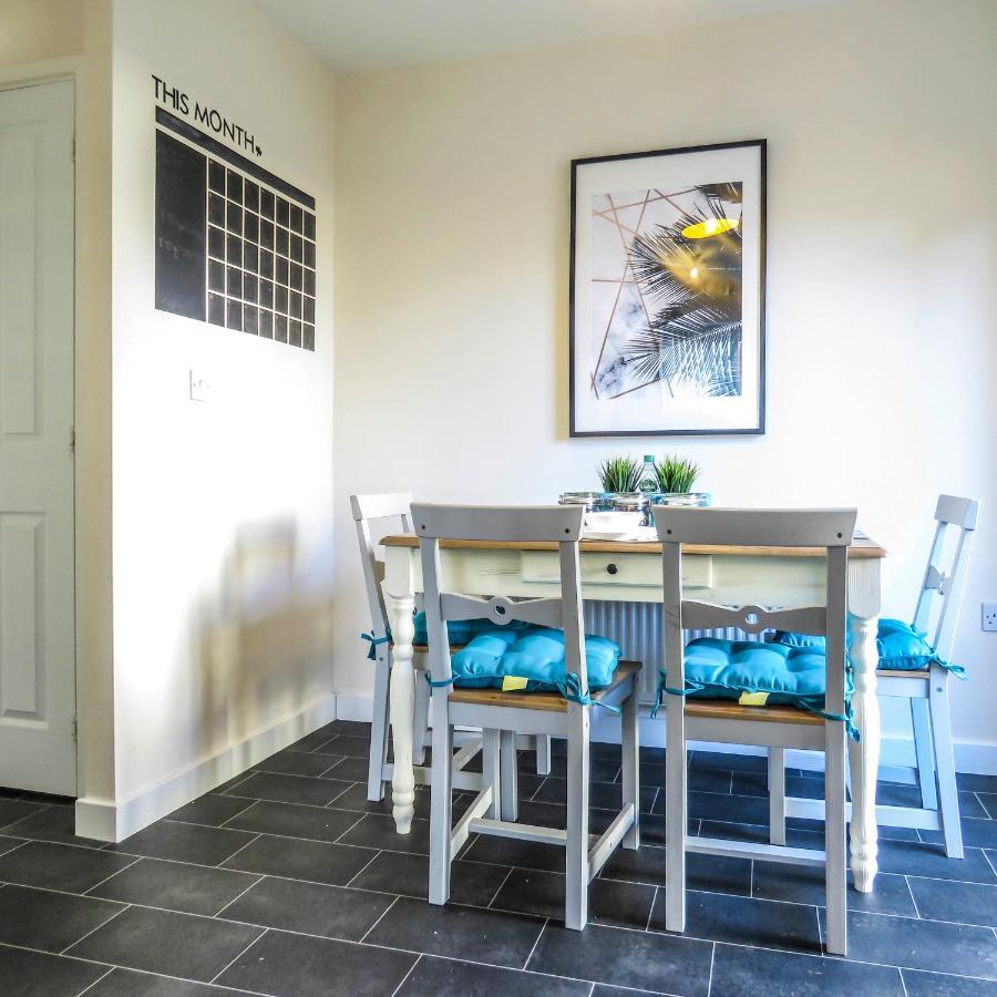 Tudors Esuites 4 Bedroom House Driveway & Garden Birmingham Extérieur photo